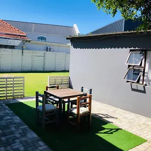 T H Royale Guest house Port Elizabeth