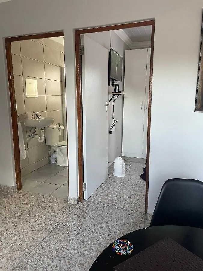 Finca Guest House Cape Town